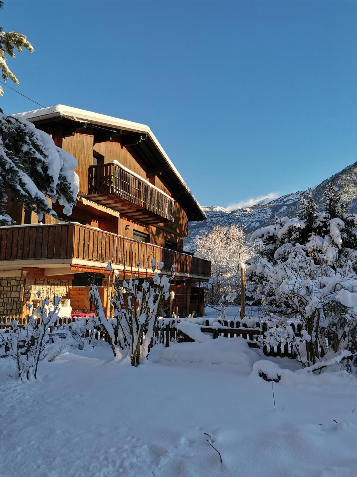 Le Bourg-dʼOisans Chalet La Cachette Cyclists & Skiers מראה חיצוני תמונה
